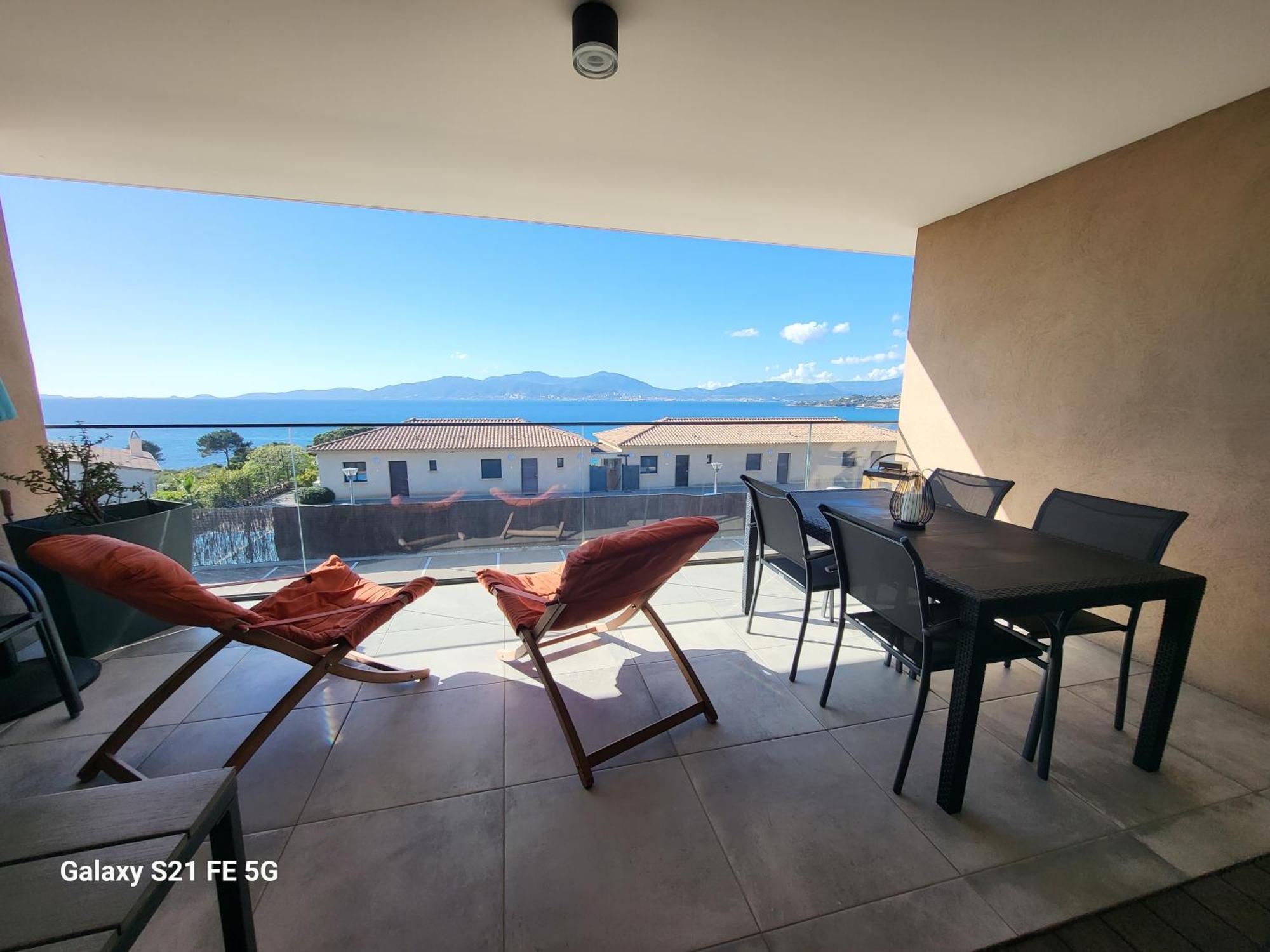 Appartement De Standing Bord De Mer Pietrosella Εξωτερικό φωτογραφία